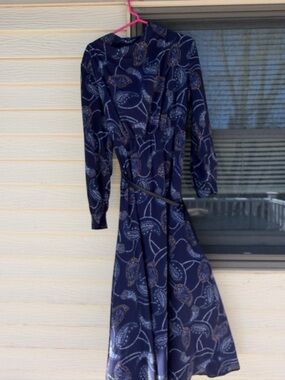Navy Paisley Long-Sleeve Dress size 40/ 8